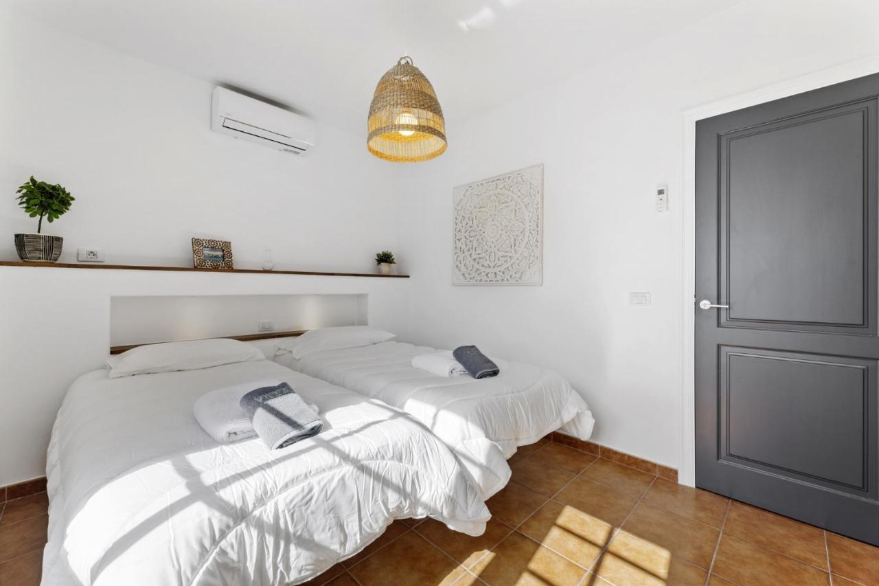 Villa 4 - Vipvipvillas Tías Exteriör bild